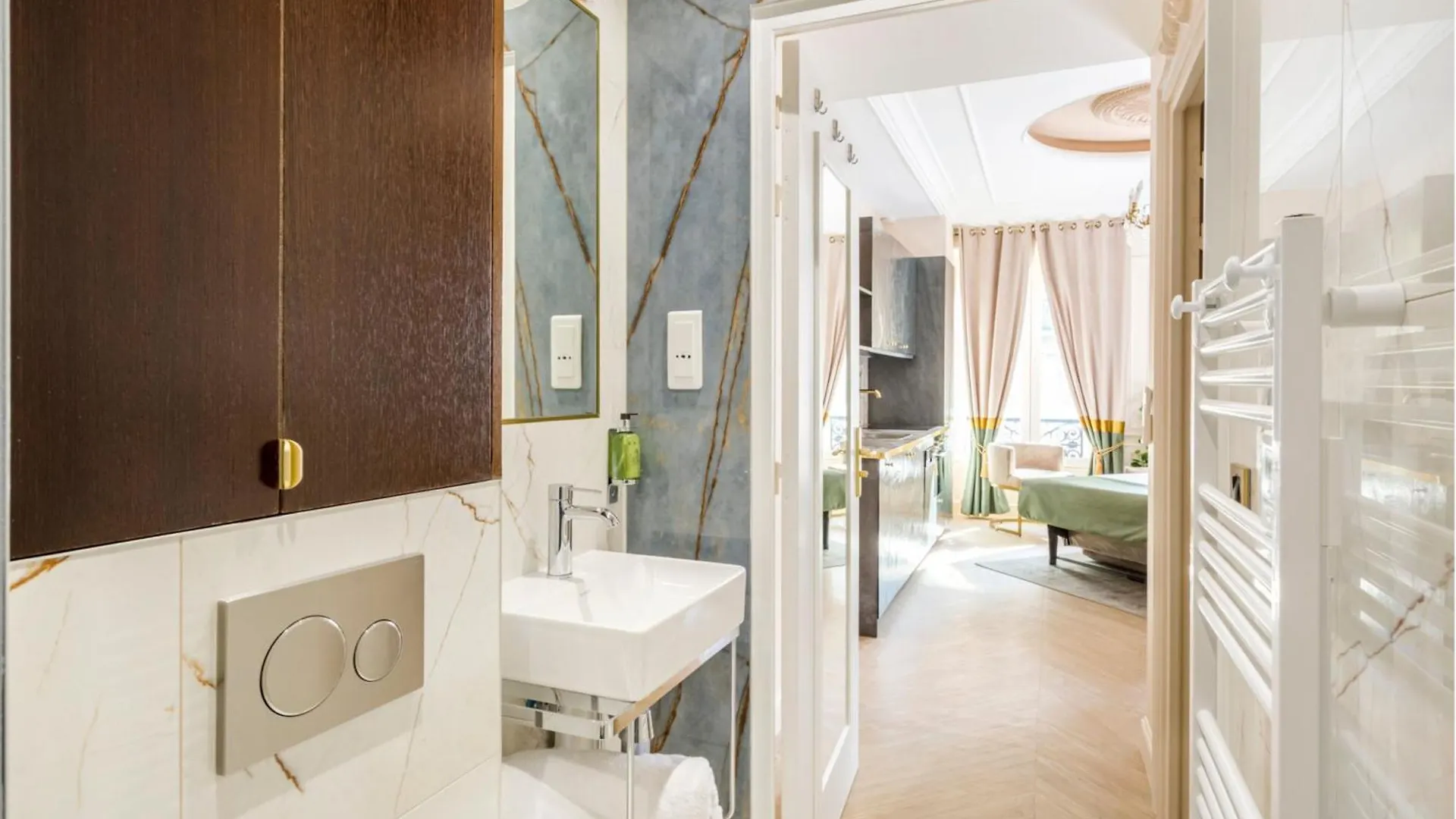 Merveil - Luxury Suite - Louvre - Ours I Párizs 0*,